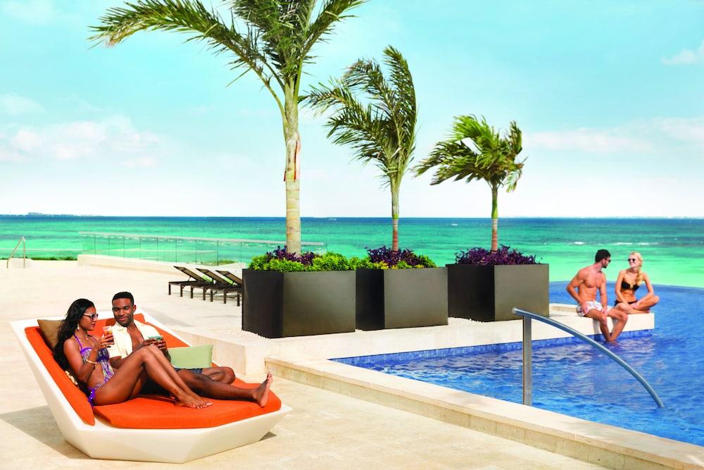 Turquoize At Hyatt Ziva Cancun (Adults Only) Exterior photo